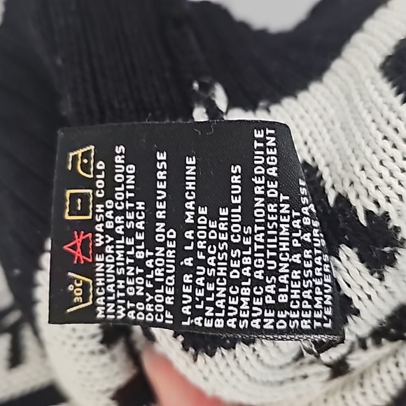 Brunette The Label Hey Babe Knit Sweater - Picture 6 of 6